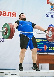 Мужчины 109+