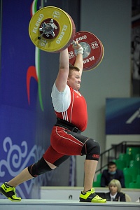Мужчины 109+