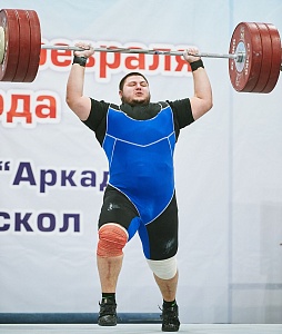 Мужчины 109+