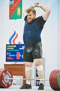 Мужчины 109+