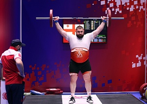 Мужчины 109+