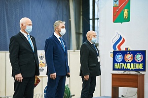 Мужчины 109+
