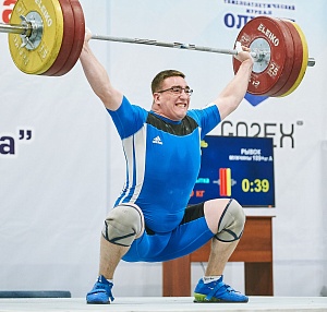 Мужчины 109+