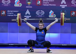 Женщины 87