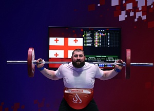 Мужчины 109+