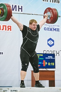 Мужчины 109+