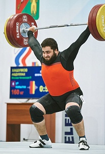 Мужчины 109+