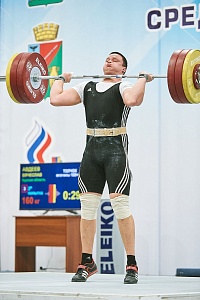 Мужчины 109+