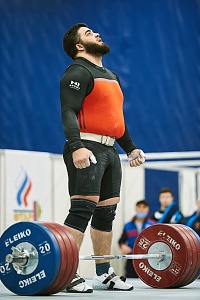 Мужчины 109+
