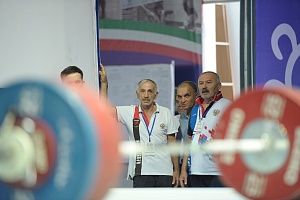 Мужчины 109+