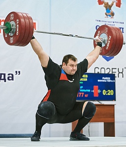 Мужчины 109+