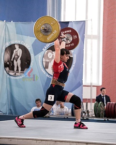 76, 81 кг женщины