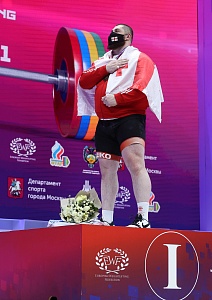 Мужчины 109+