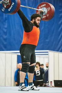 Мужчины 109+