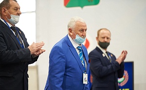 Женщины 76