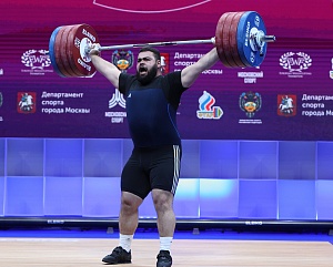 Мужчины 109+