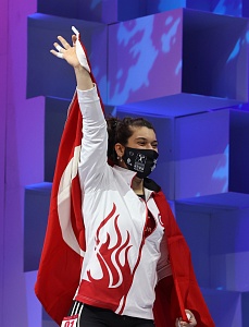 Женщины 81