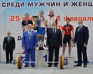 Женщины 59