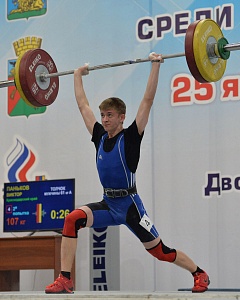 Мужчины 61