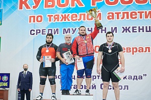 Мужчины 109+