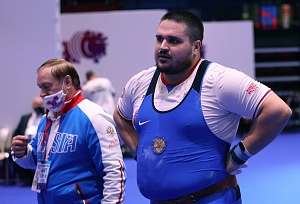 Мужчины 109+