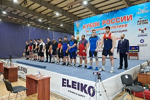 Мужчины 109+
